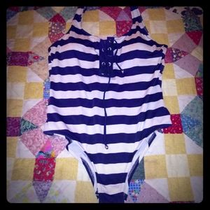 🥊One piece Mossimo sz L